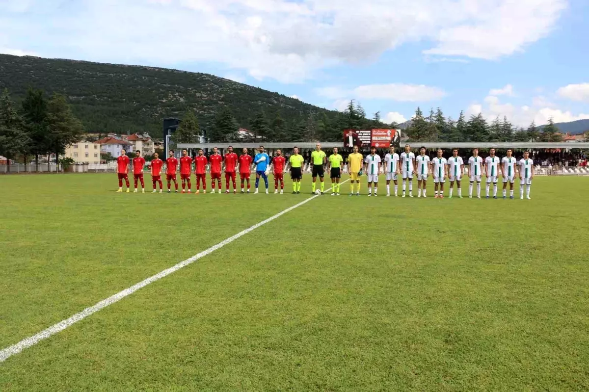 Bucak Belediye Oğuzhanspor, Denizlispor’u Penaltılarla Mağlup Ederek Tur Atladı