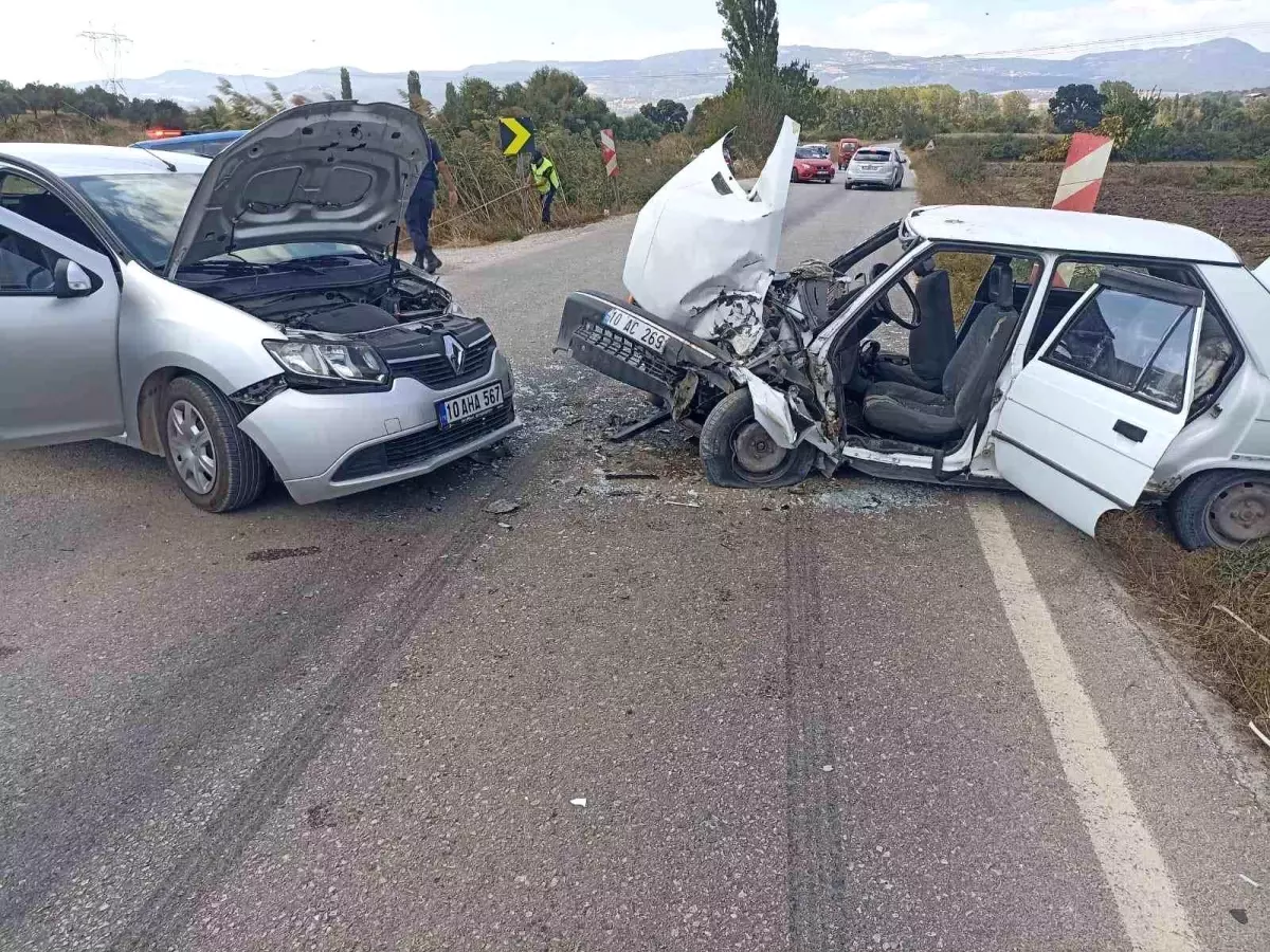 Savaştepe’de Trafik Kazası: 3 Yaralı